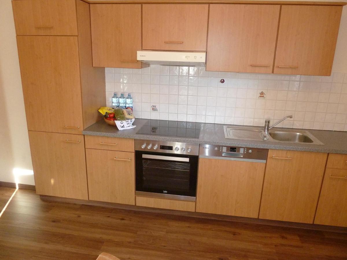 Appartement Hauser Стум Екстериор снимка